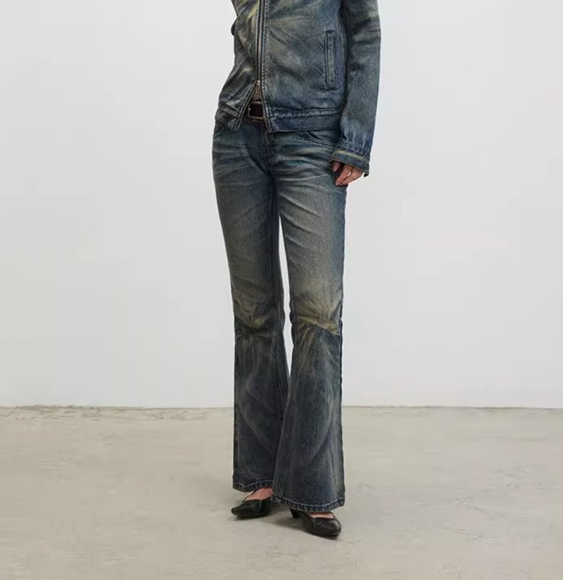 Spiral Wash Jeans 水洗低腰微喇牛仔褲 - 中性長褲/短褲 - 其他材質 藍色