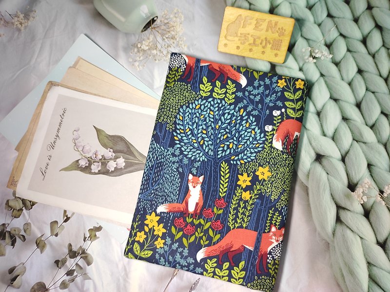 American limited edition cloth series-blue background forest bush fox style cloth book cover-cloth book cover is suitable for A5-25K-- - ปกหนังสือ - ผ้าฝ้าย/ผ้าลินิน 