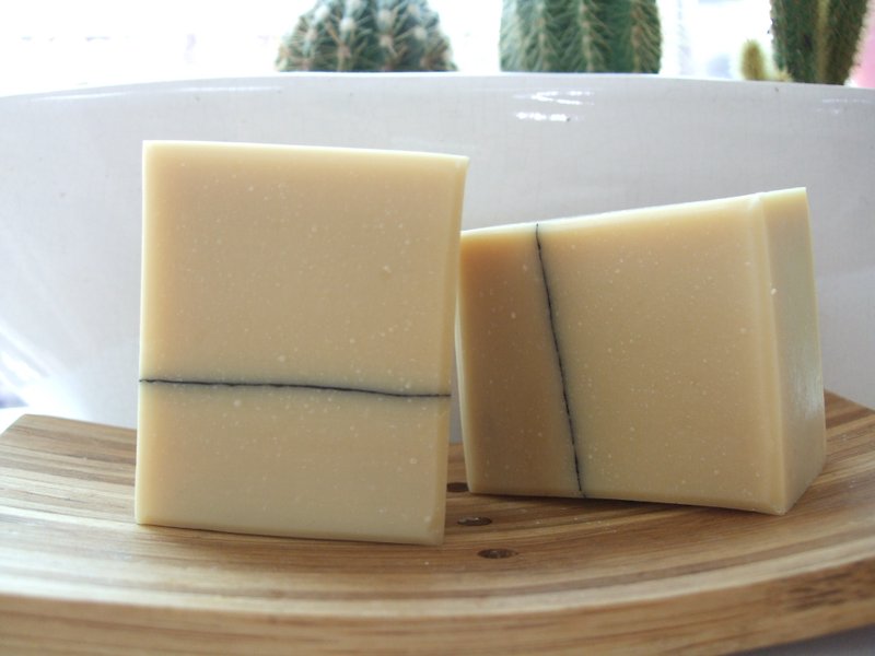 洋甘菊乳木果乳皂-一年以上老皂 手工皂 香皂 肥皂 - 沐浴露/番梘 - 植物．花 