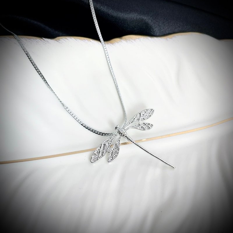 精緻立體蜻蜓吊墜s925純銀氣質細鍊 - 項鍊 - 純銀 銀色