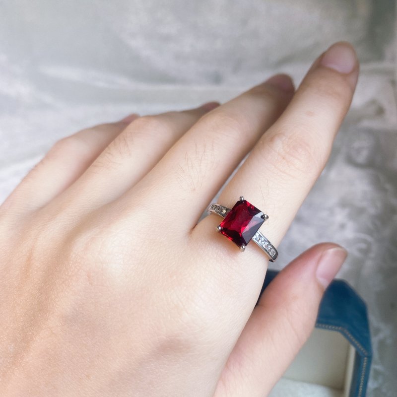 Natural Stone Red Stone Ring Nearly 3 Carats 925 Sterling Silver January Birthstone Ask Before Ordering - แหวนทั่วไป - เครื่องเพชรพลอย สีแดง