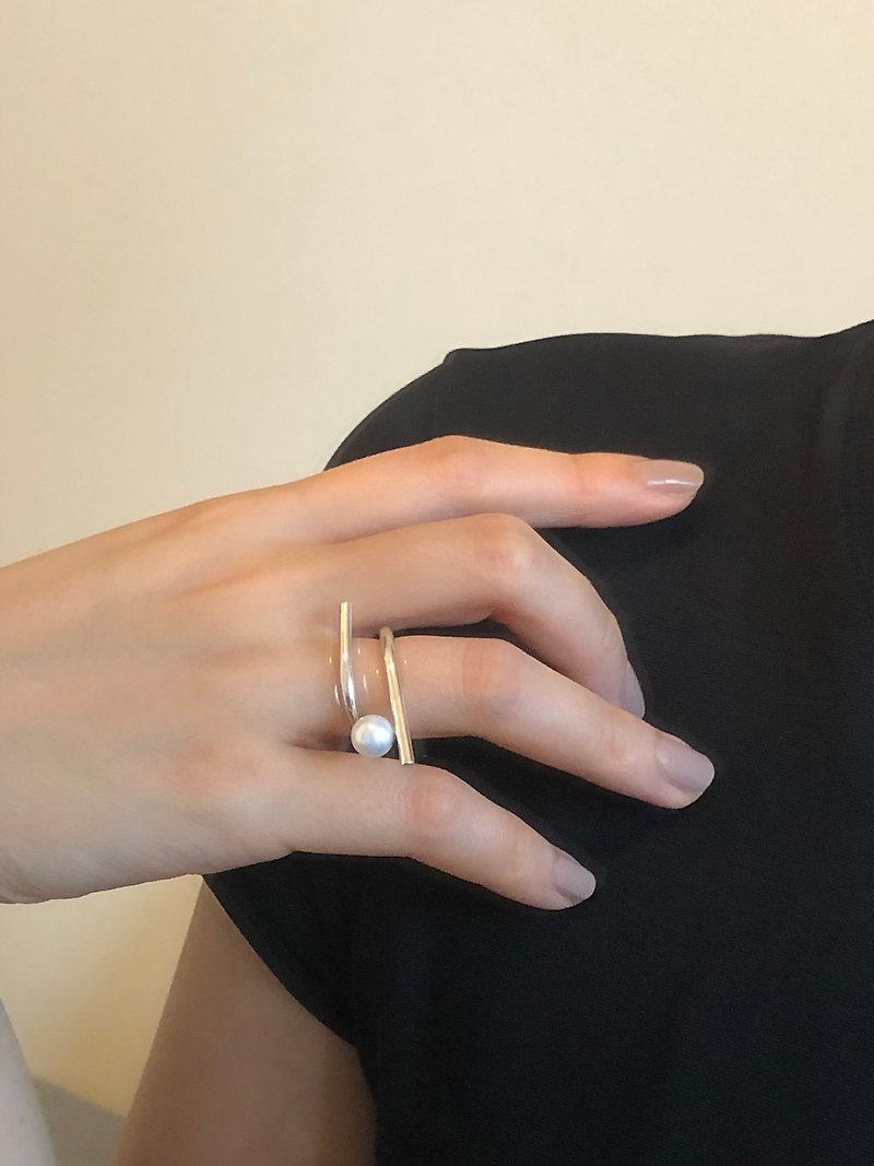 925銀手工平衡木珍珠戒指 - 戒指 - 銀 灰色