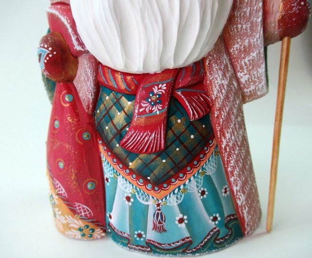 ロシアのサンタの手彫り、収集可能な木彫りのフィギュア、手描きの