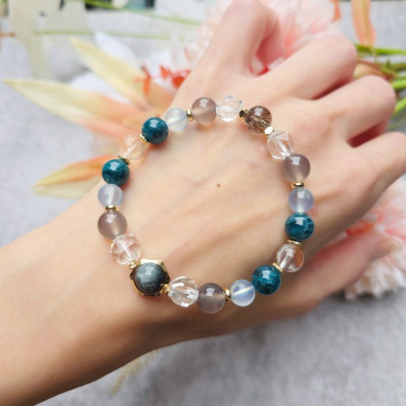 Sense of security - eagle eye Stone, white crystal, smoky purple chalcedony, aquamarine, blue phosphorus, red glue flower, black Bronze and titanium - Bracelets - Crystal Blue