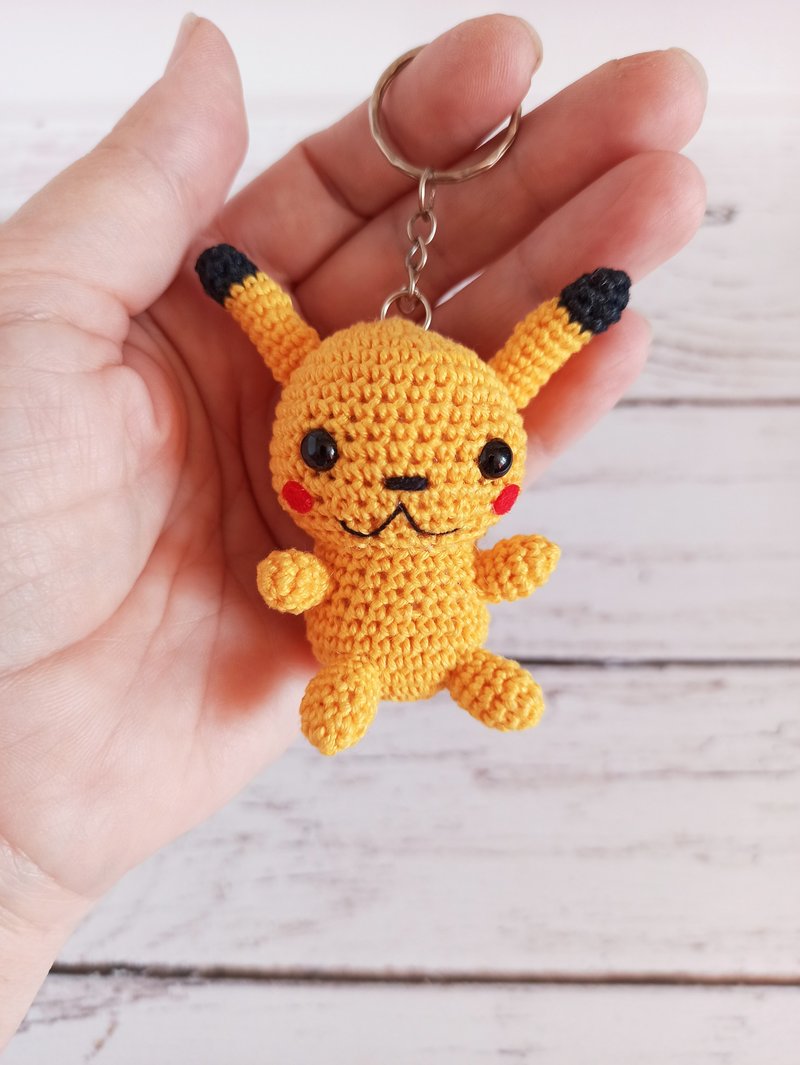 Crochet keychain Pikachu, crochet car accessories, cute bag charm,mini toys - 鑰匙圈/鑰匙包 - 棉．麻 黃色