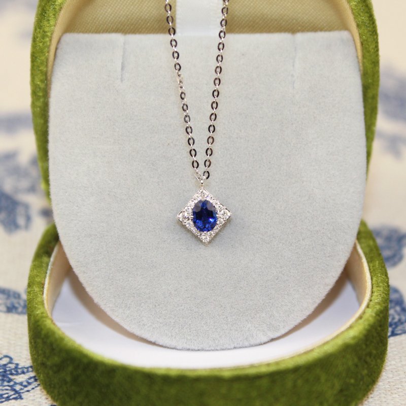 [Royal Blue] 18K White Gold Royal Blue Sapphire Diamond Necklace - สร้อยคอ - เครื่องประดับ สีเงิน