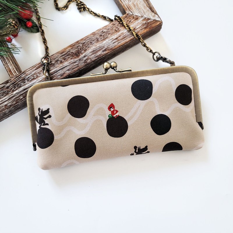 Long clip kiss lock bag side backpack crossbody bag mobile phone bag water-repellent girl wallet - pearl milk tea - Wallets - Waterproof Material Khaki