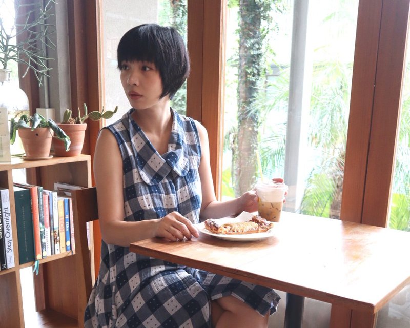 Pancake Dress - 洋裝/連身裙 - 棉．麻 藍色