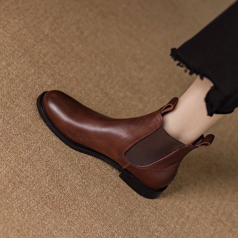 Chelsea short boots thick low heel retro spring and autumn single boots - รองเท้าบูทสั้นผู้หญิง - หนังแท้ สีดำ