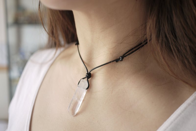 天然礦石白水晶原石頸鍊項鍊 礦石項鍊 女生頸繩 歐美風 choker - 項鍊 - 寶石 白色