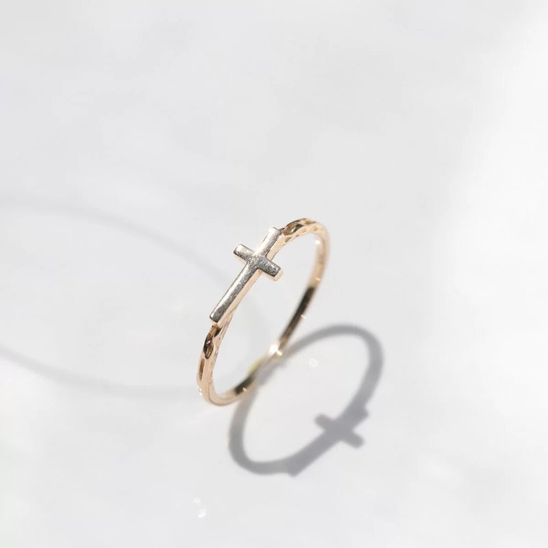 14K Gold Cross Ring 金十字架戒指洗澡免摘  流汗碰水不褪色 - 戒指 - 貴金屬 金色