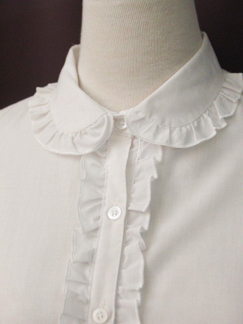 復古歐洲可愛花邊翻領白色長袖棉古著襯衫 Vintage Blouse - 女襯衫 - 棉．麻 白色