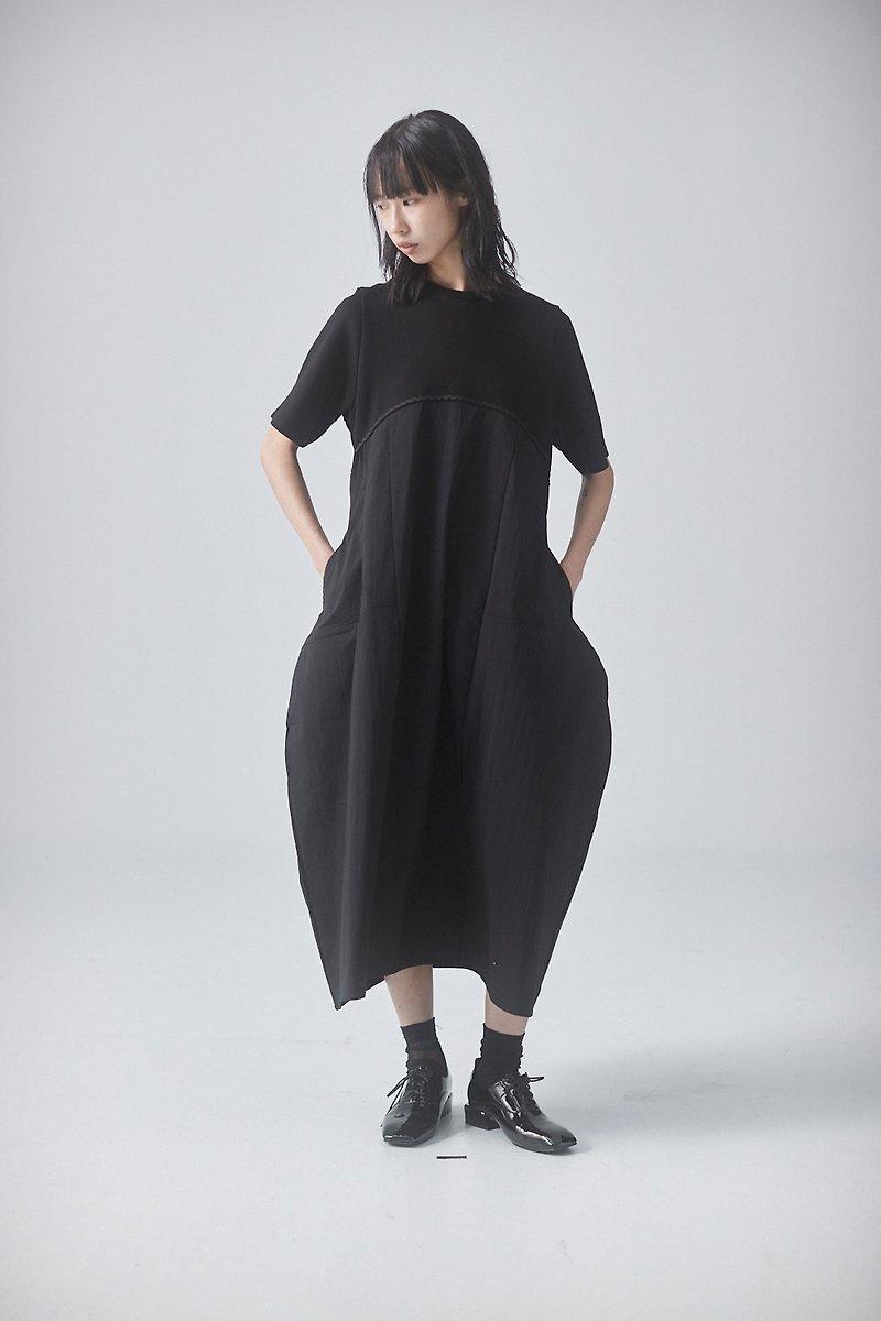 弧型短袖洋裝 - 洋裝/連身裙 - 其他人造纖維 