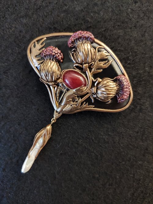 Lorentina Vintage brooch from Scottish Thistle, Scottish Thistle Flower,Vintage Inspired