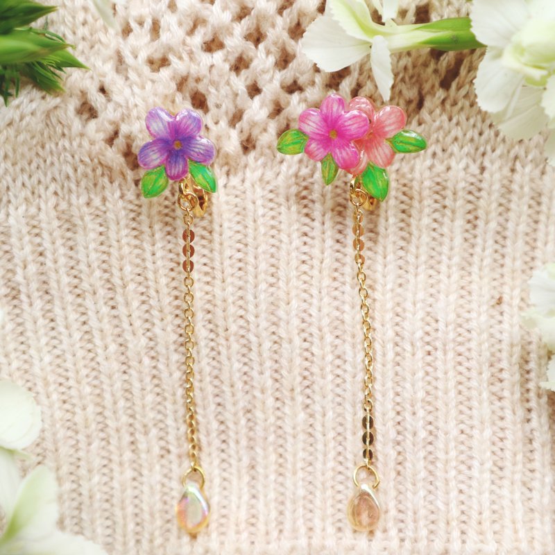 Reiwa Flower and Water Drop Earrings - ต่างหู - เรซิน 