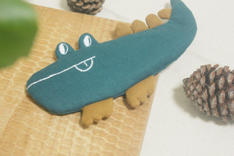 Silly crocodile/small pencil case - กล่องดินสอ/ถุงดินสอ - ผ้าฝ้าย/ผ้าลินิน สีน้ำเงิน