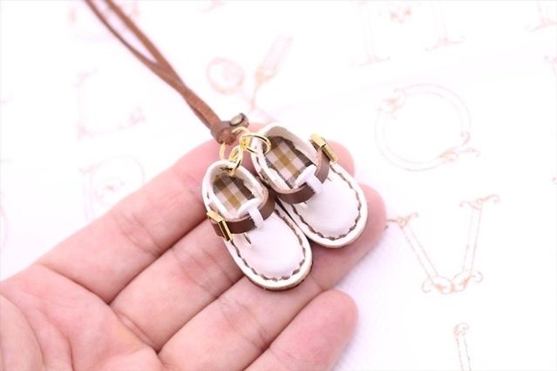 Small leather Sabo shoes necklace | Snow White - สร้อยคอ - หนังแท้ 