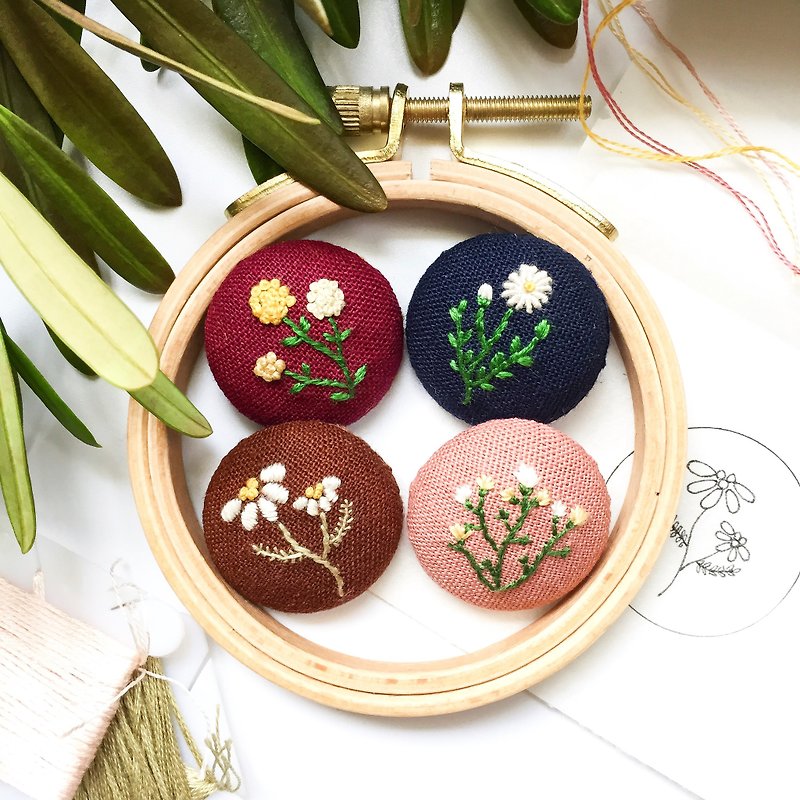 . Japanese finch embroidery. Flower series hand-embroidered brooch / pin - เข็มกลัด - งานปัก หลากหลายสี