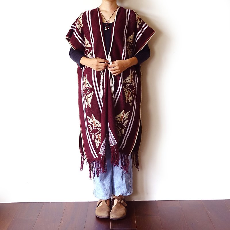 BajuTua / vintage / traditional Aziteke cuauhtemoc poncho sleeveless cardigan cape - จัมพ์สูท - เส้นใยสังเคราะห์ สีแดง