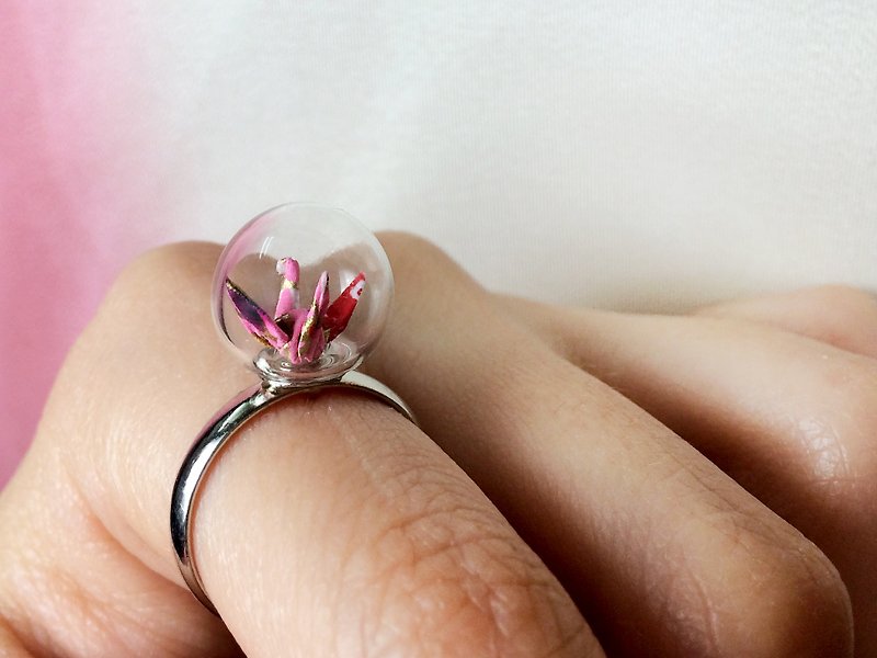 Mini Paper Crane Glass Ball Ring - Hong Xing Lin Yuan - General Rings - Paper Pink