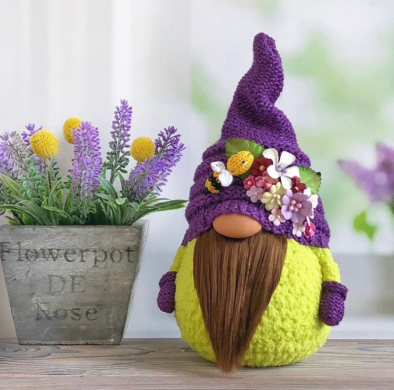 Spring gnome home decor, Cute Stuff doll, 生日禮物 - ตุ๊กตา - ขนแกะ สีม่วง