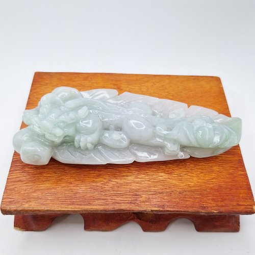 緣圓翡翠 溫潤老種藍水手工雕刻貔貅與樹葉擺件 |天然緬甸玉A貨翡翠