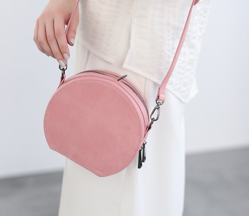 Mini round drum portable shoulder dual-use hard shell leather bag peach powder - Handbags & Totes - Genuine Leather Pink