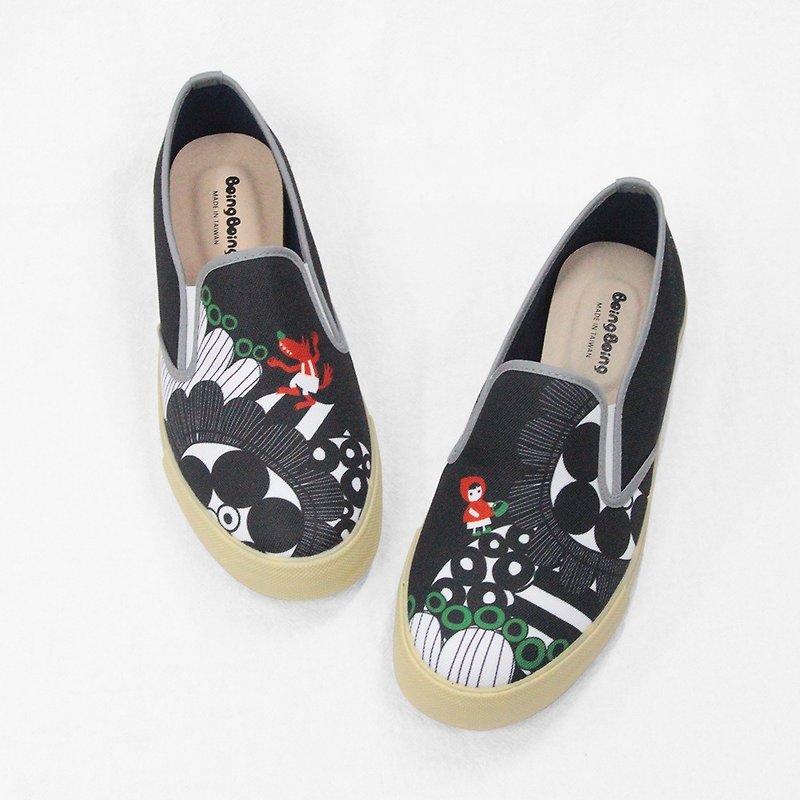 Fairytale Convenient Casual Shoes (Adult) -Little Red Riding Hood and Big Wild Wolf - Women's Casual Shoes - Nylon Black