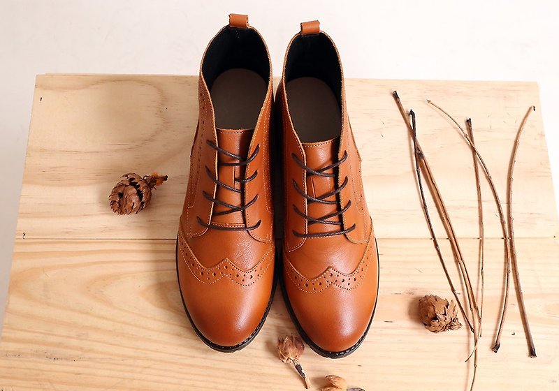 American Cow Vegetable Tanned Smoked Oxford Leather Boots Brown - รองเท้าบูทสั้นผู้หญิง - หนังแท้ 