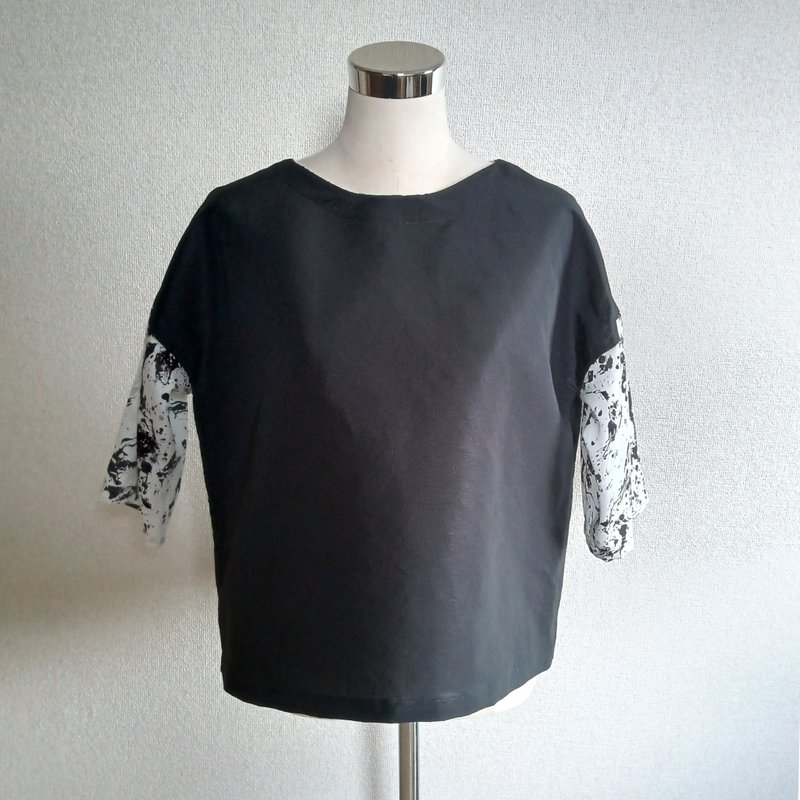 將藝術穿上身 - 墨流風格袖口大人感寬鬆 A-line 上衣 04 M - 女上衣/長袖上衣 - 棉．麻 黑色