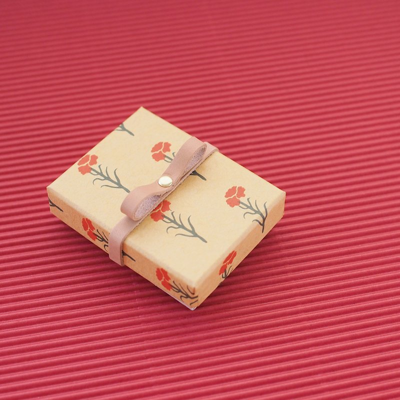カーネーション) 革リボン付 小さな ギフトボックス - 擺飾/家飾品 - 真皮 多色