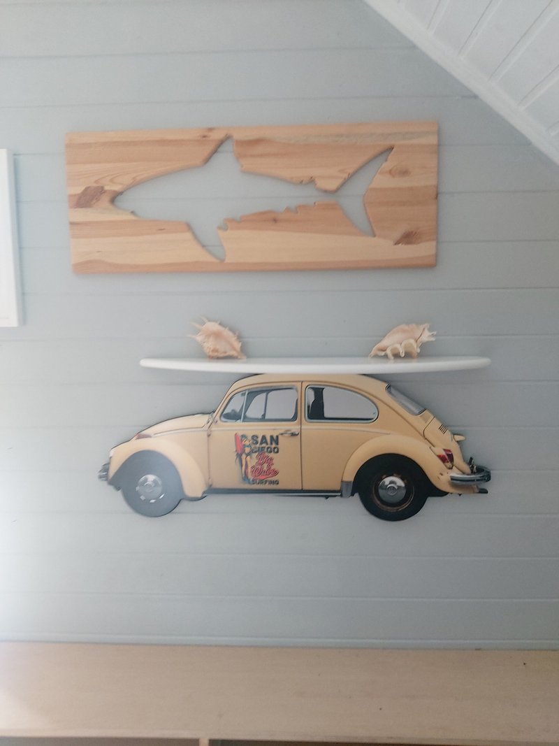 Surfboard Wall Shelf, Beetle, display shelf, hanging shelf, wall shelves - 壁貼/牆壁裝飾 - 木頭 多色