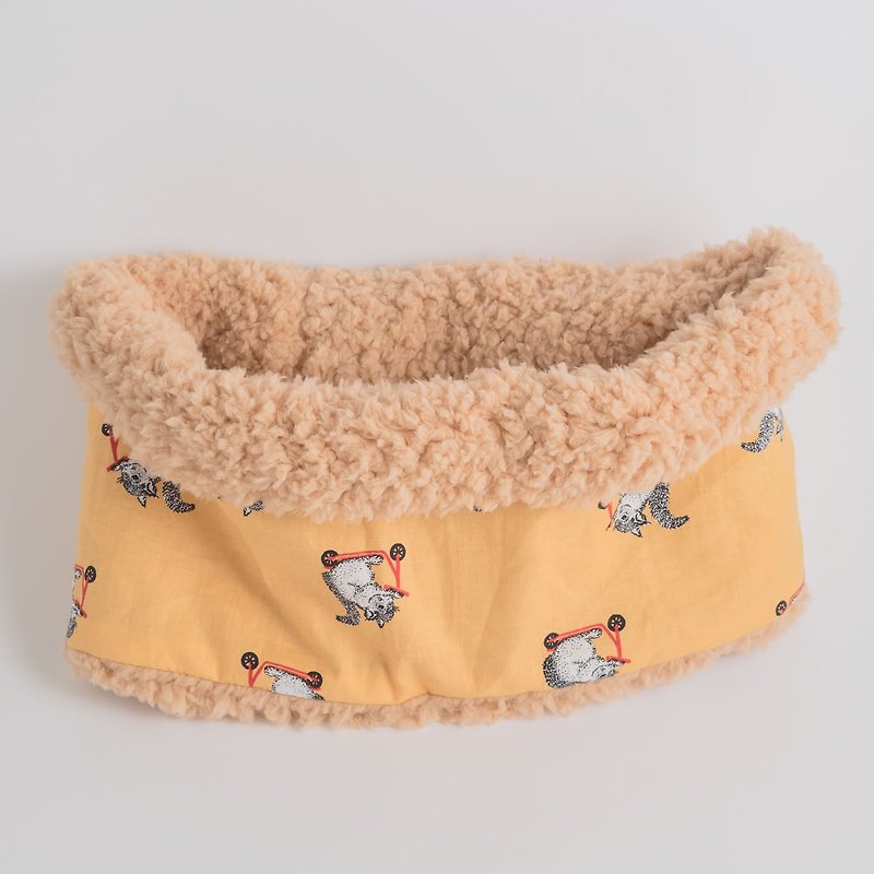 Squirrel Riding Scooter / Neck / Neck Warmer / Scarves / Winter Limited / Hand Woven - Scarves - Cotton & Hemp Yellow