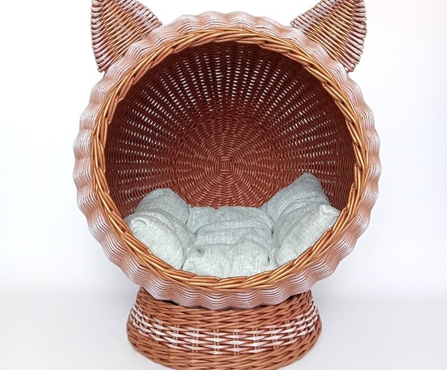 Wicker cat hotsell bed with ears