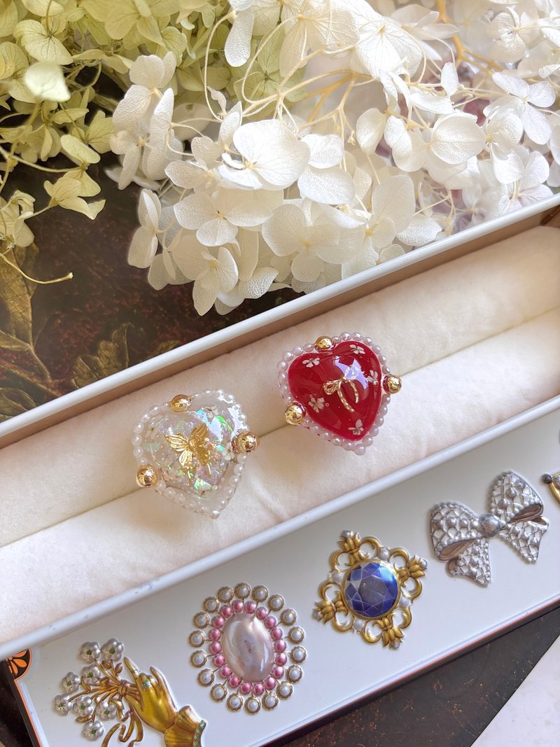 愛心蝴蝶結/蝴蝶戒指 - 戒指 - 其他材質 