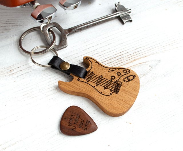 オーダー品【名入れ無料】ギターキーホルダー 名入れ】ミニチュアギターチャーム【カラー選択】ピックケース