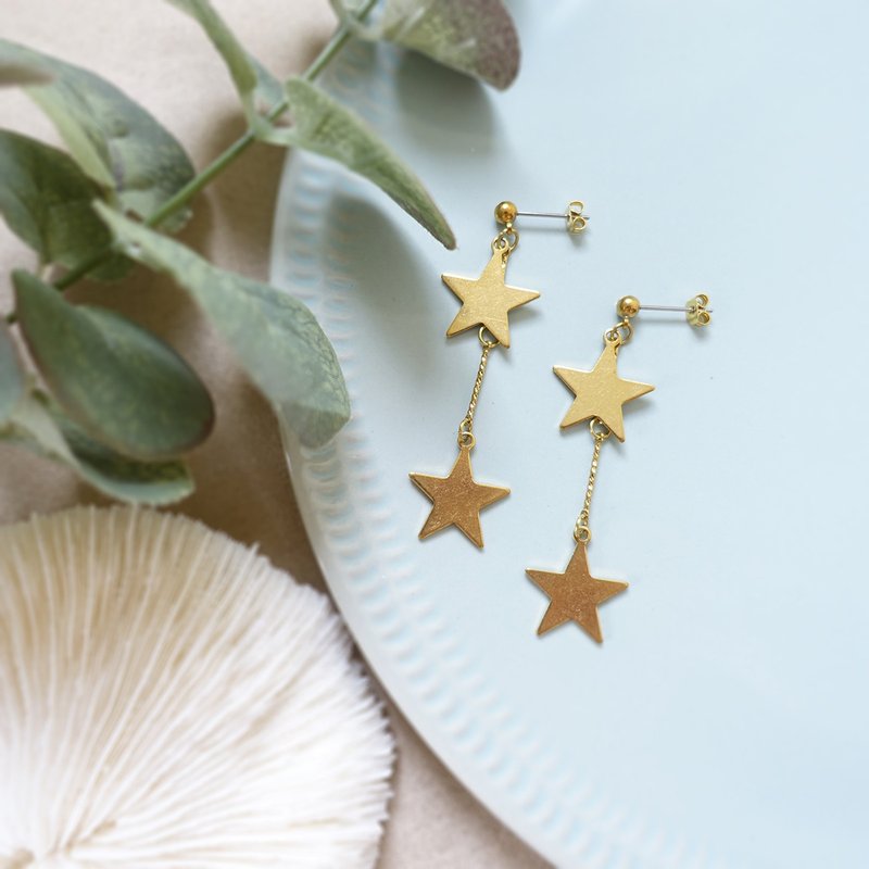 Gemini Star Hortensia Dutch winter Mejia Bronze earrings earrings / Clip-On - ต่างหู - ทองแดงทองเหลือง สีทอง