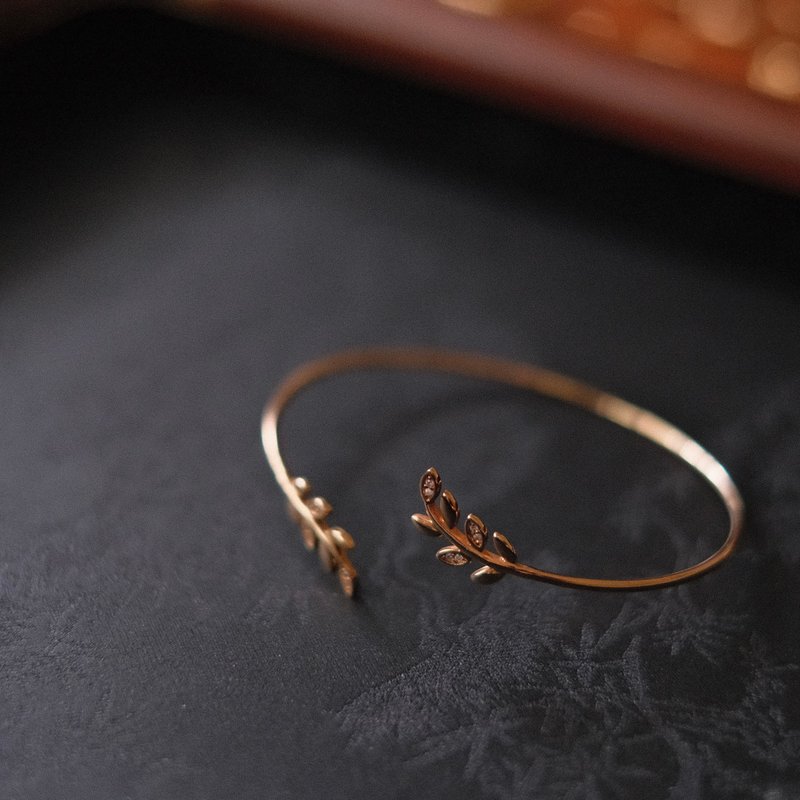 Emerald Gift。拈翠-法國製18K包金手環-月桂女神-絕版 - 手鍊/手環 - 玉石 金色