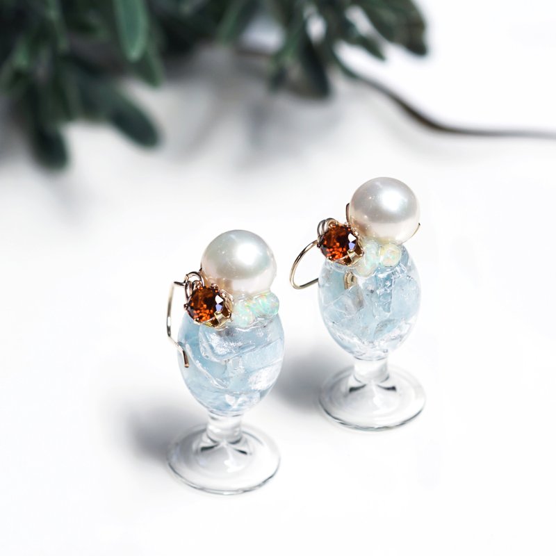 Gemstone Cream Soda Earrings - Aquamarine, Opal, Garnet - ต่างหู - เครื่องเพชรพลอย สีน้ำเงิน