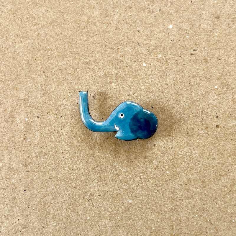 Elephant 2 - 胸針 - 其他材質 