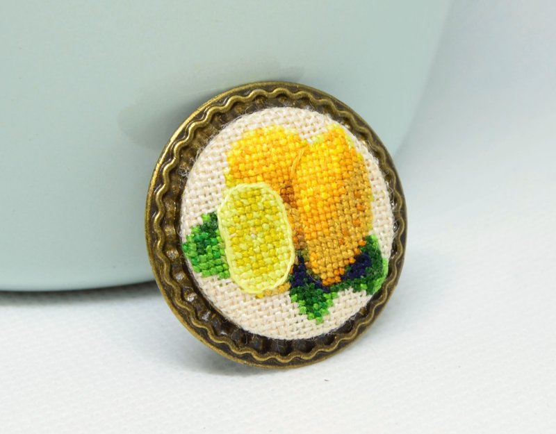 黃色檸檬刺繡胸針 女士圓形面料胸針 - 心口針/胸針 - 繡線 黃色