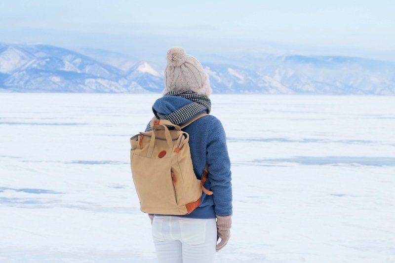 Multi-Functional Water-resistant Handmade Canvas Backpack Khaki - กระเป๋าเป้สะพายหลัง - ผ้าฝ้าย/ผ้าลินิน สีกากี
