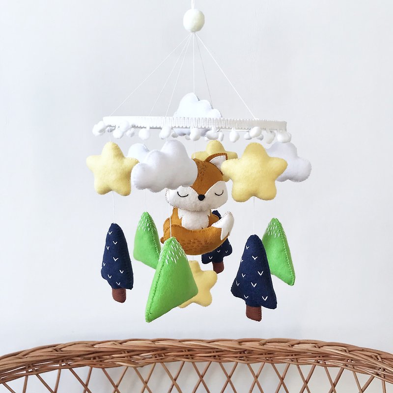 Woodland baby mobile, Fox baby mobile, Neutral baby mobile, Felt nursery mobile - Kids' Toys - Eco-Friendly Materials Multicolor