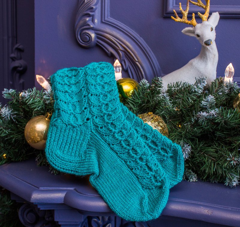 Hand knitted socks turquoise green color. High-quality handmade. - ถุงเท้า - ขนแกะ สีเขียว