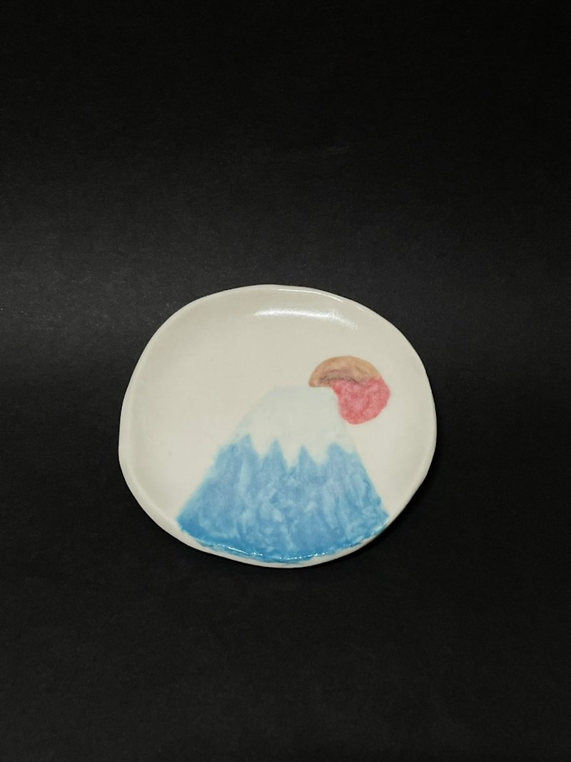 [Wuxi Studio] Hand-painted Sunset Mount Fuji Disc - Small Plates & Saucers - Pottery Blue