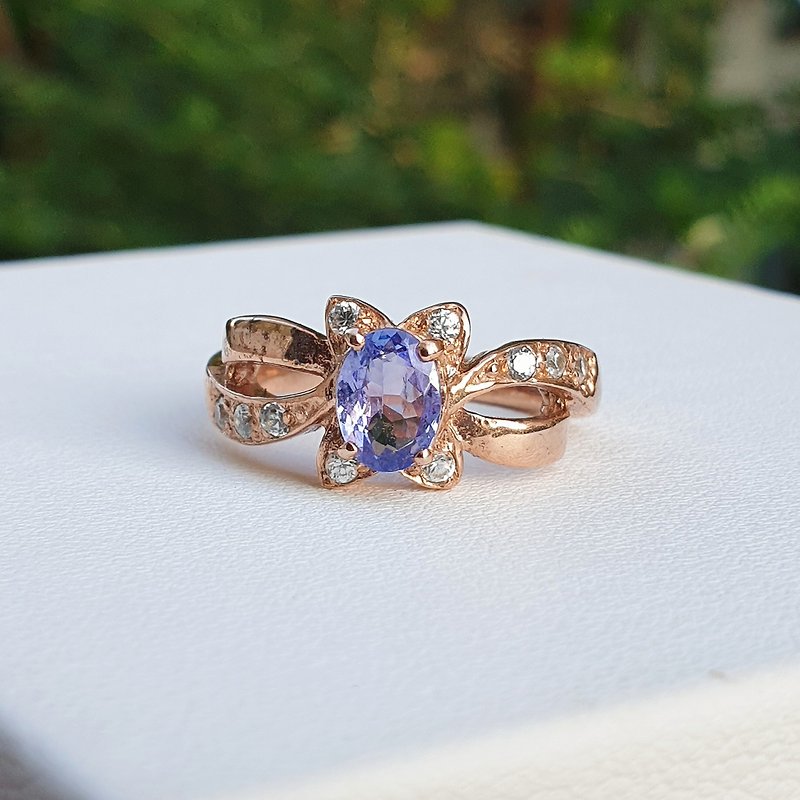 Tanzanite ring with white topaz, 925 Silver - General Rings - Gemstone Blue