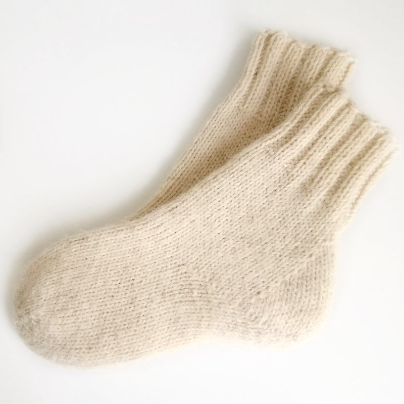 Hand-knit custom therapeutic warm socks for women - natural sheep's wool yarn - ถุงเท้า - ขนแกะ 