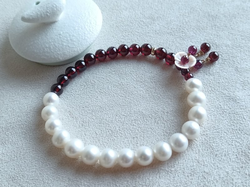 【紫嫣】天然ガーネットと淡水パールのブレスレット - ブレスレット - 真珠 