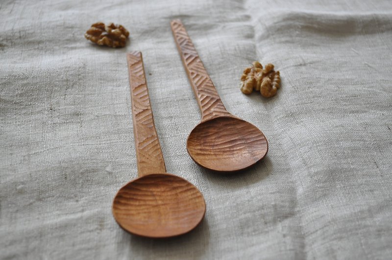 Wavy weave - cherry wood carved spoon - ช้อนส้อม - ไม้ สีส้ม