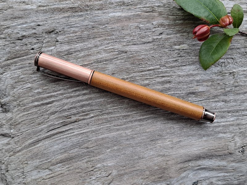 Xiaonan wood handmade pen ballpoint pen (pull-out type) - Ballpoint & Gel Pens - Wood 